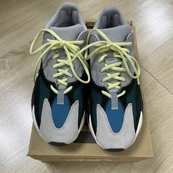 [BUNJANG] Adidas Yeezy Boost 700 OG Wave Runner Size 280 / (280) 이지부스트 700 og 웨이브러너