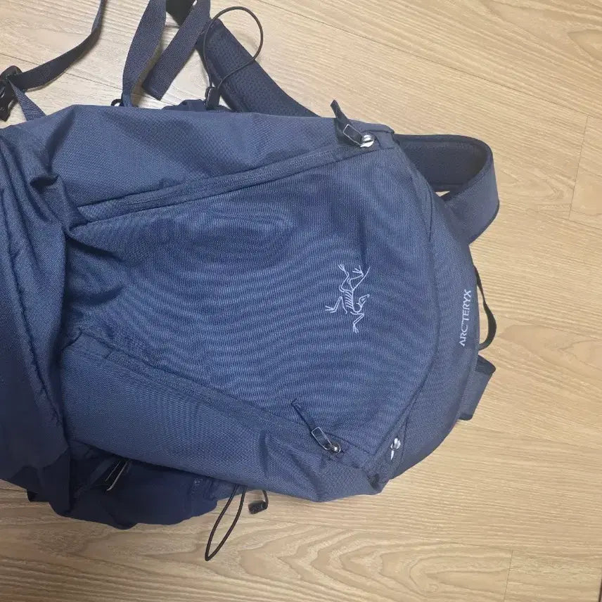 [BUNJANG] Arc'teryx Mantis 26 Backpack Navy / 아크테릭스 맨티스26 백팩 네이비