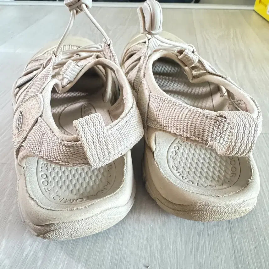[BUNJANG] Keen Newport H2 Safari Beige Sandals / [245] 킨 h2 뉴포트 사파리베이지