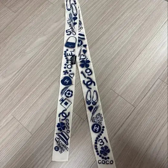 [BUNJANG] Chanel Ballerina Twilly Scarf / 샤넬 트윌리 발레리나