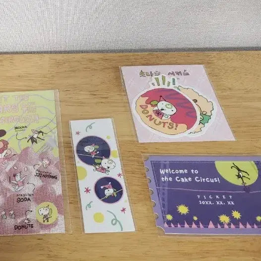 [BUNJANG] Donuts and Circus Merchandise Set / 도나츠와 서커스 굿즈