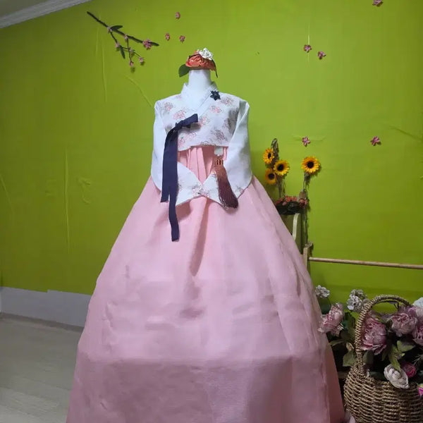 [BUNJANG] Plus Size Pink Floral Embroidered Lace Hanbok Set (Men's & Women's) / 빅사이즈/ 코사지 / 레이스  / 핑크 꽃 자수 남 여   한복 세트