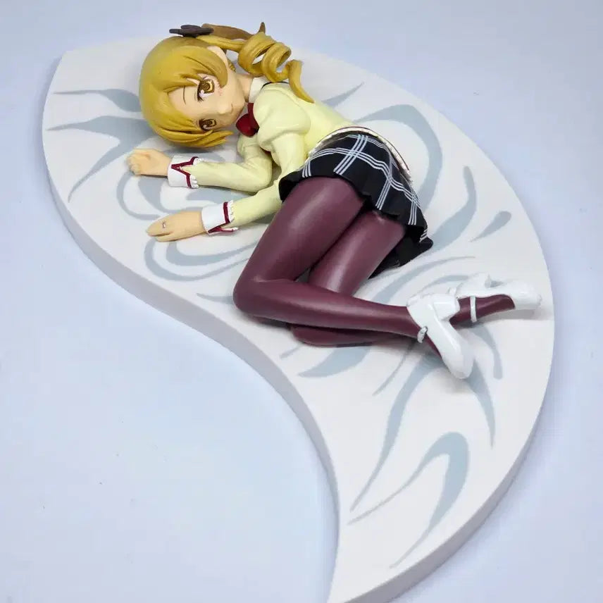 [BUNJANG] Puella Magi Madoka Magica Tomoe Mami Relax Time Figure (Eyes Open Ver.) / 마법소녀 마도카 마기카 토모에 마미 릴렉스타임 눈 뜬 버전