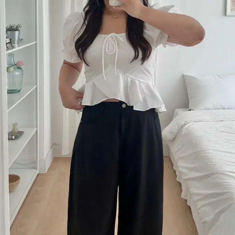 [BUNJANG] Hati 66 Frill Short Sleeve Blouse / 하티 66 프릴 반팔 블라우스