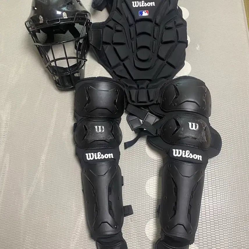 [BUNJANG] Wilson EZ Gear Youth Catcher's Gear Set L/XL / 윌슨 EZ GEAR 유소년 포수 장비 세트