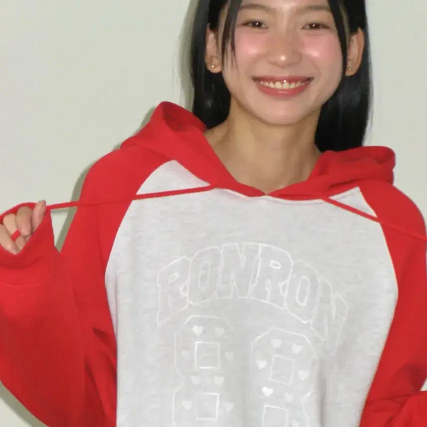 [BUNJANG] Ronron Red Hoodie / 론론 레드 후드티