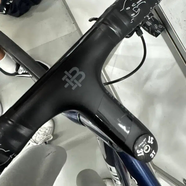 [BUNJANG] Black Inc Carbon Handlebar 420mm / 블랙잉크 카본 핸들바(82짜리)