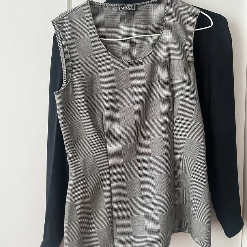 [BUNJANG] Vintage Versace Shirt Blouse + Vest Set / 빈티지 베르사체 셔츠 블라우스 + 베스트 세트