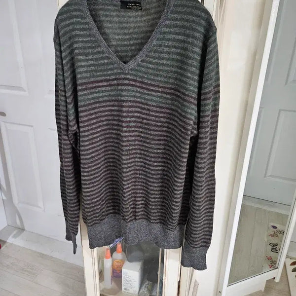[BUNJANG] Zara Man Striped V-Neck Knit Sweater / 자라맨 줄무늬 브이넥 니트 100