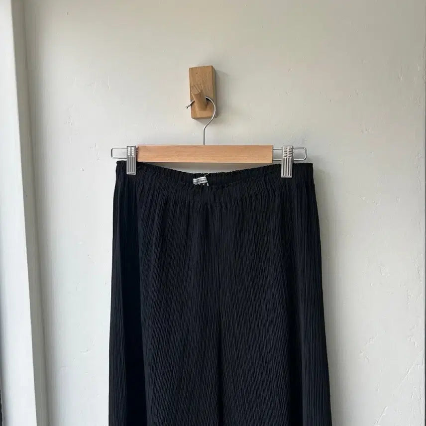 [BUNJANG] ISSEY MIYAKE FETE Pleated Pants Size 3 / 17601 - 이세이 미야케 FETE 플리츠 팬츠