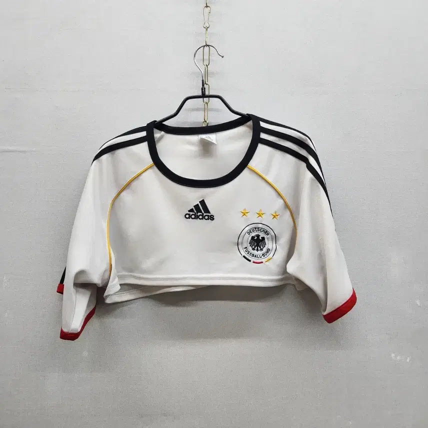 [BUNJANG] Adidas Logo German National Team Reform Cropped T-Shirt L / 아디다스 로고 독일 국대 리폼 유니폼 크롭 반팔 105(L)