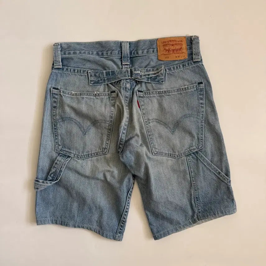 [BUNJANG] Levi's Cinched Back Shorts (OS) / Levis 리바이스 신치백 쇼츠 ( OS )
