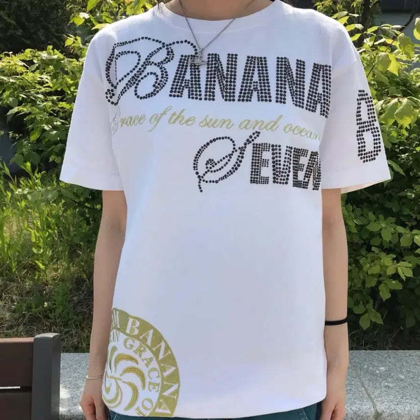 [BUNJANG] Banana Seven Vintage White T-shirt / 바나나세븐 빈티지 화이트 티셔츠 반팔 y2k 갸루 큐빅