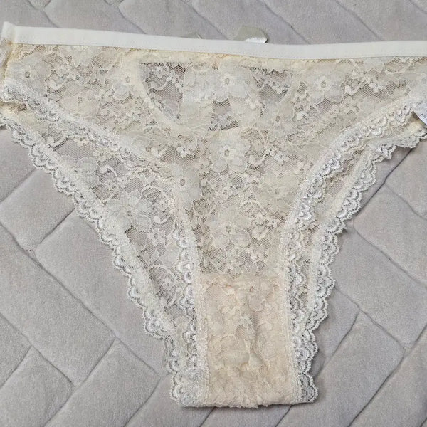 [BUNJANG] Low Rise Rhinestone Lace T-Panty (Used) / 로우라이즈 라인스톤 레이스 T팬티 - 중고