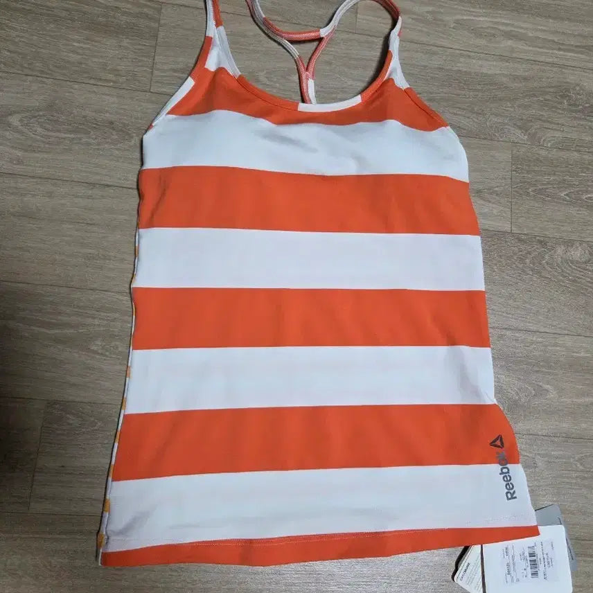 [BUNJANG] Reebok Striped Sleeveless Tank Top (M) / 리복 나시 M (미착용)