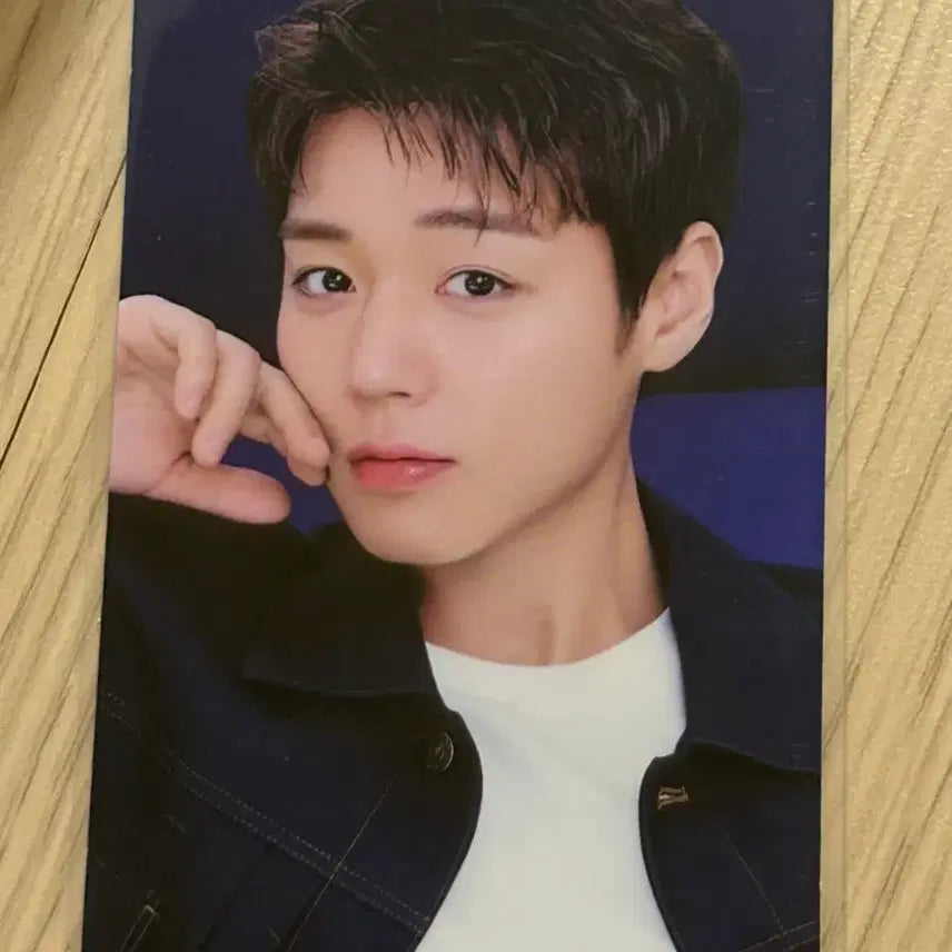 [BUNJANG] Park Jihoon Make p:rem Photocard & Cosmetic Bundle Set / 박지훈 메이크프렘 포토카드, 화장품 세트 일괄 판매