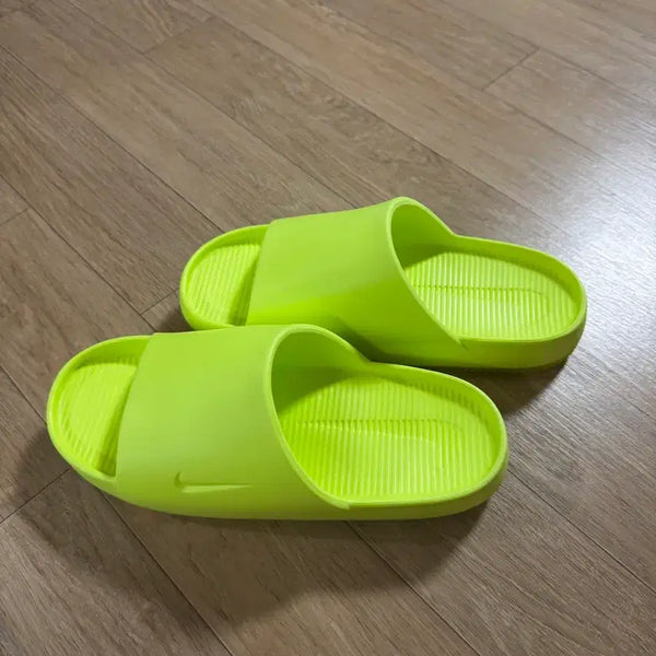 [BUNJANG] Nike Calm Slide (Lime Green) - Size 280 / 나이키 캄 슬라이드 280 s급