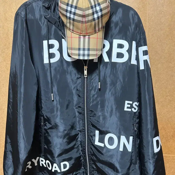 [BUNJANG] Burberry Initial Hooded Jacket / 버버리 이니셜 후드 자켓 100