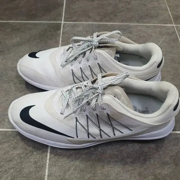 [BUNJANG] Nike Lunar Control Vapor Spikeless Golf Shoes (255mm) / 나이키 루나컨트롤베이퍼 스파이크리스 골프화(255)