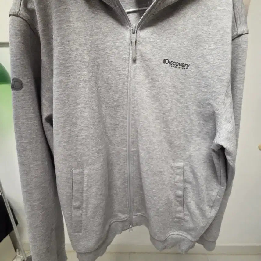[BUNJANG] Discovery Expedition Hood Zip-up Grey Size 95 / 디스커버리 익스페디션 후드 집업 그레이 95
