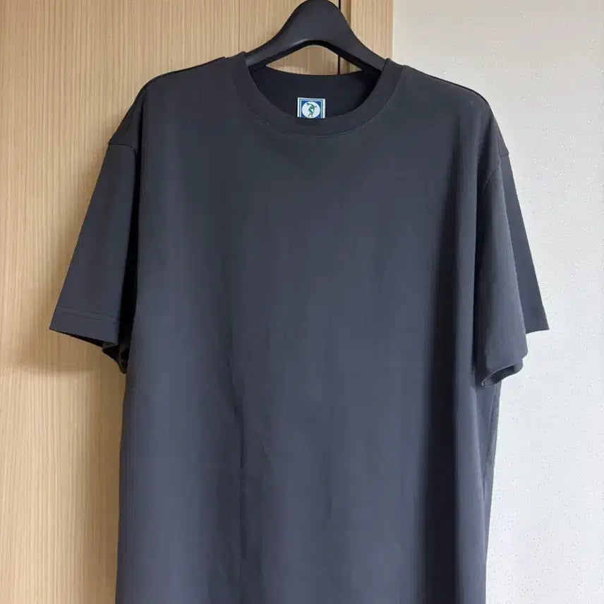 [BUNJANG] Discus Athletic Crop Fit Blank T-Shirt Black L / [새상품] 디스커스 애슬레틱 크롭핏 블랭크 티셔츠 블랙 L 100