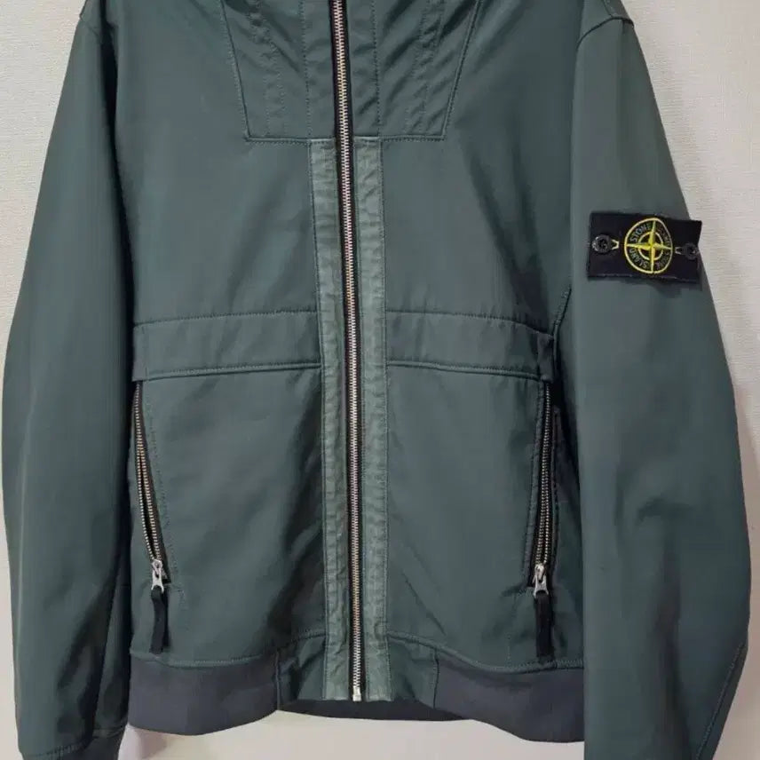 [BUNJANG] Stone Island Soft Shell Hooded Jacket (Size M) / 정품 스톤아일랜드 소프트쉘 후드 자켓 95/M