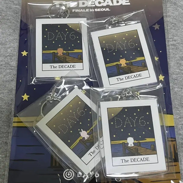 [BUNJANG] DAY6 10th Anniversary Decade Encore Merchandise Gift Keyring / (미개봉) 데이식스 10주년 데케이드 앙콘 마데기프트 키링