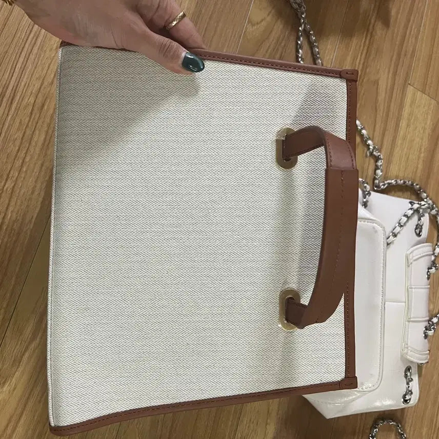 [BUNJANG] Fabric Tote Bag Brown Color Block / 패브릭 토트백 브라운 배색