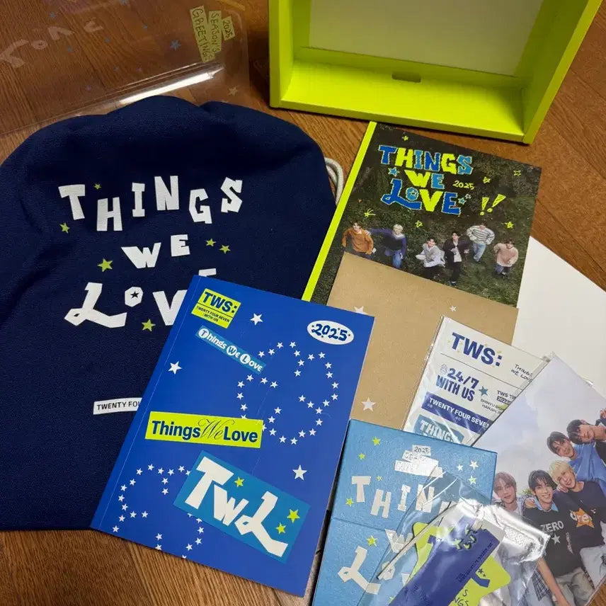 [BUNJANG] TWS 2025 Season's Greetings / 투어스 TWS 2025 시즌그리팅 시그