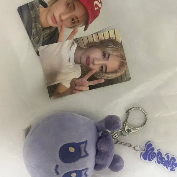[BUNJANG] Leehan Photocard + No Genre Version Samhan Keyring / 이한포카+노장르버전삼한이