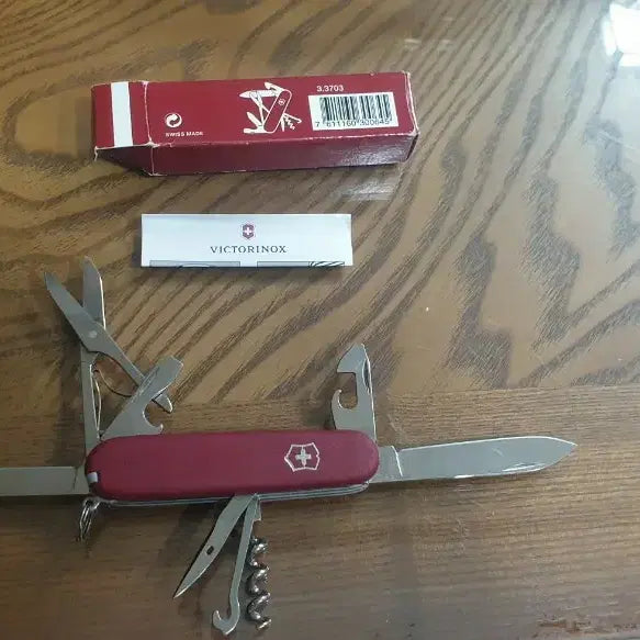 [BUNJANG] Victorinox Swiss McGyver Multi-Tool (Unused) / 빅토리녹스 스위스 맥가이버 다용도 툴(미사용 새상품)