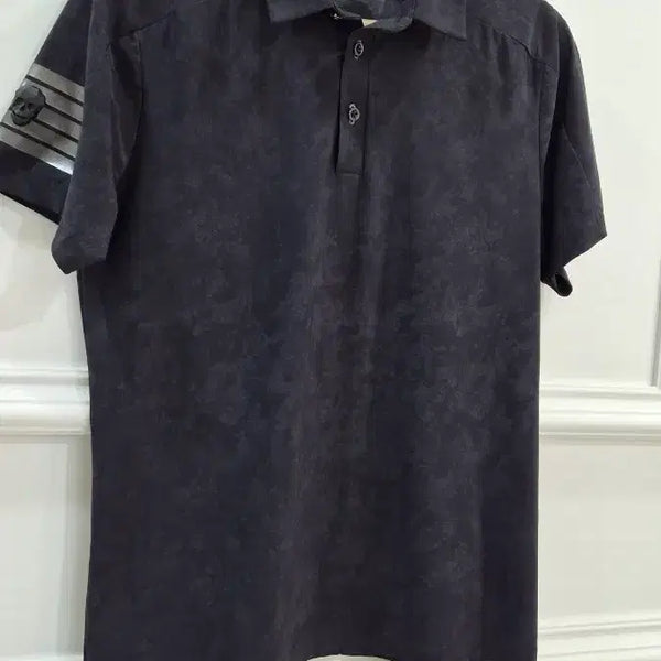 [BUNJANG] AMAZING COAR Navy Round Neck Collar Short Sleeve T-Shirt / AMAZING COAR 톤다운 네이비 라운드넥 카라 반팔