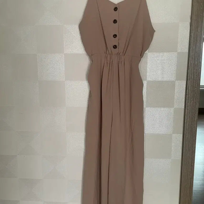 [BUNJANG] Beige Button Long Jumpsuit / 베이지 버튼 롱점프슈트