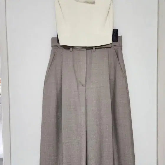 [BUNJANG] MOHAN Wide-Leg Wool Blend Slacks - Beige, Size S / 모한(MOHAN) 와이드 슬랙스 스몰