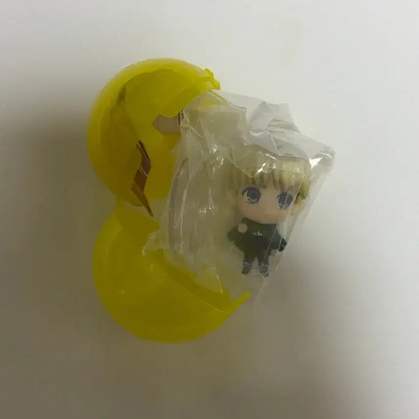 [BUNJANG] Attack on Titan Armin Figure Gacha / 진격의 거인 진격거 아르민 피규어 가챠