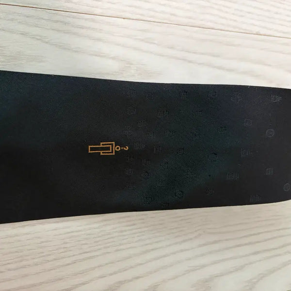 [BUNJANG] Prada Silk Necktie / PRADA 넥타이 팝니다.