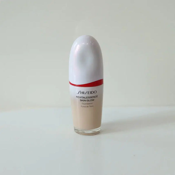 [BUNJANG] Shiseido Revital Essence Skin Glow Foundation 130 (Unused) / 시세이도 리바이탈에센스 스킨 글로우 파운데이션 130 (미사용/새상품)