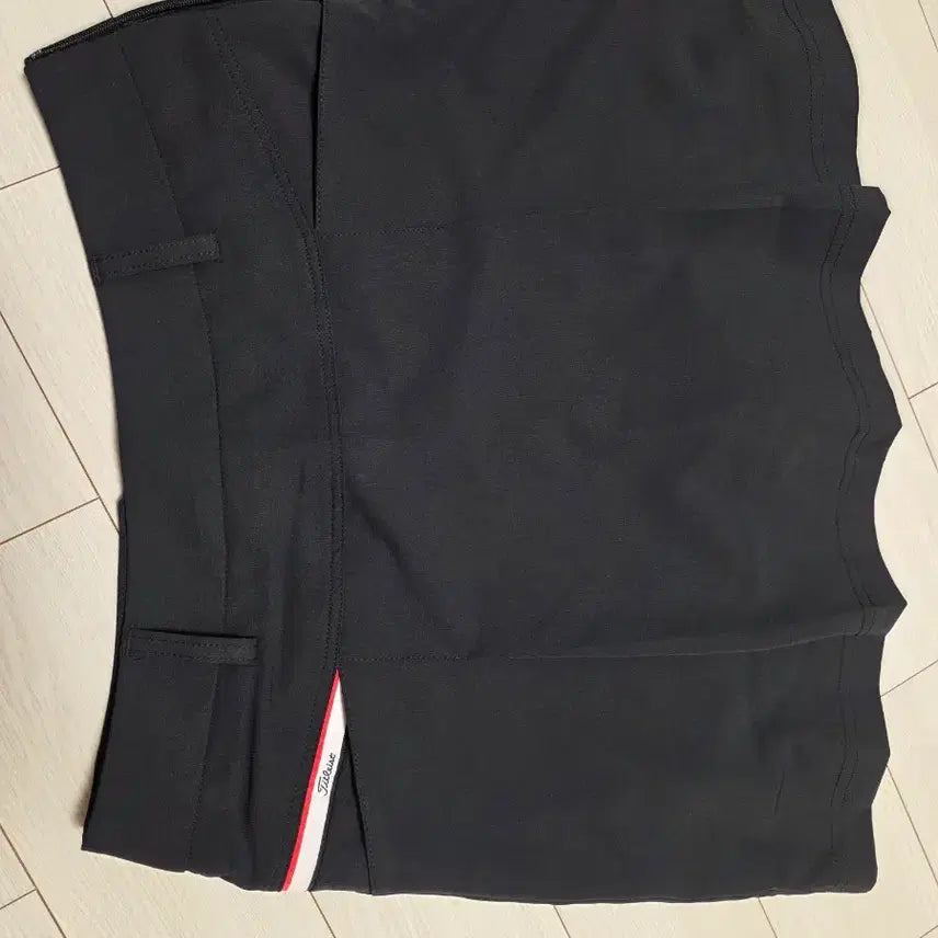 [BUNJANG] Titleist Golf Skirt Black / 타이틀리스트 골프 치마블랙