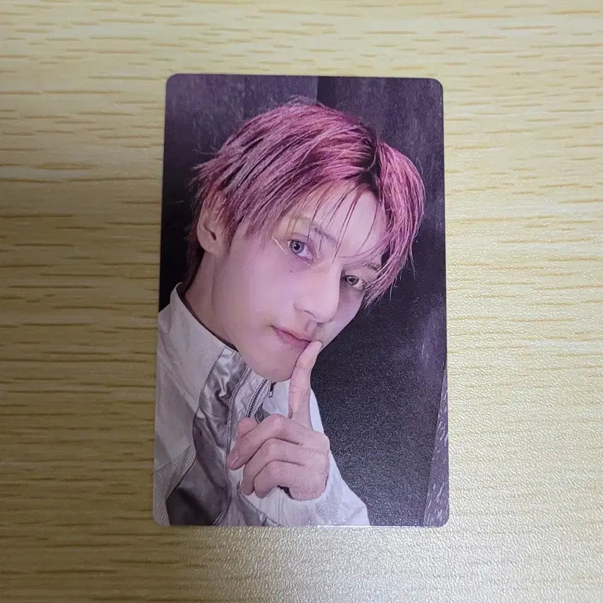 [BUNJANG] ATEEZ Wooyoung Lightiny Ver.3 Photocard / 에이티즈 우영 라이티니 3 포토카드