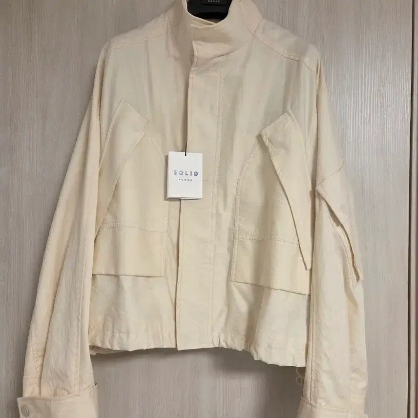 [BUNJANG] Solid Homme Ivory High Neck Cropped Shell Parka / 솔리드옴므 아이보리 하이넥 크롭 쉘파카 46