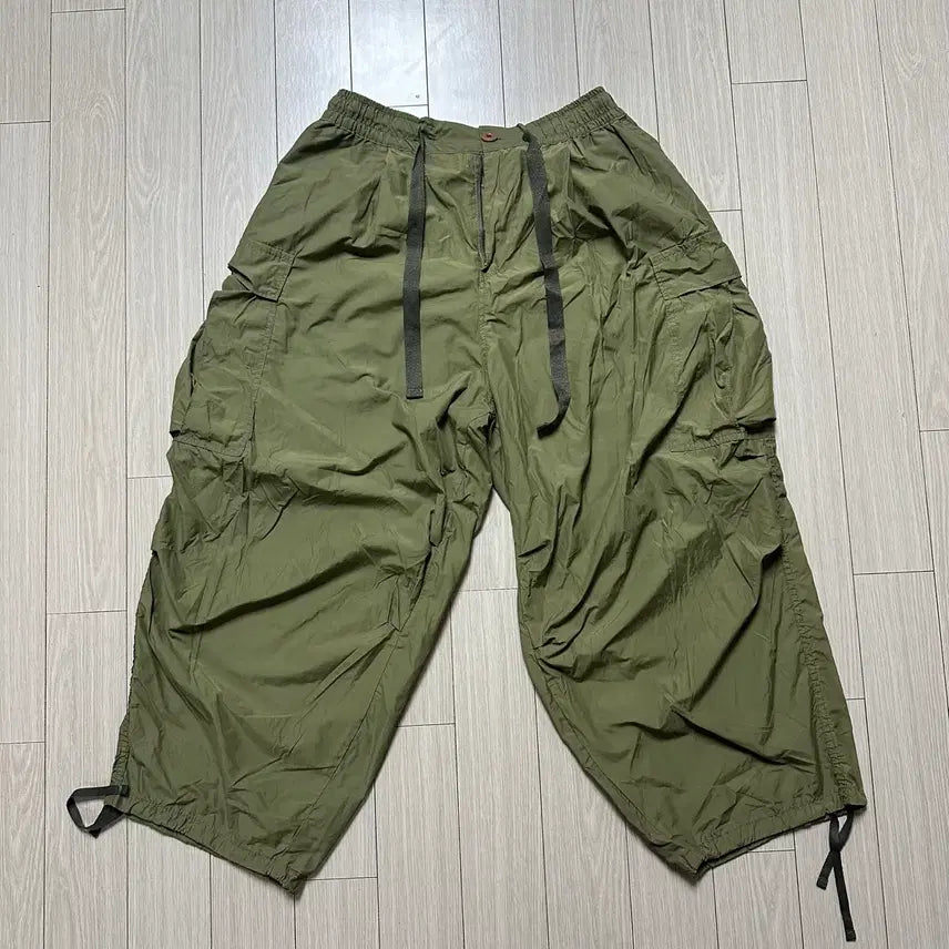 [BUNJANG] Nylon Cargo Pants Olive / 나일론 카고팬츠 올리브