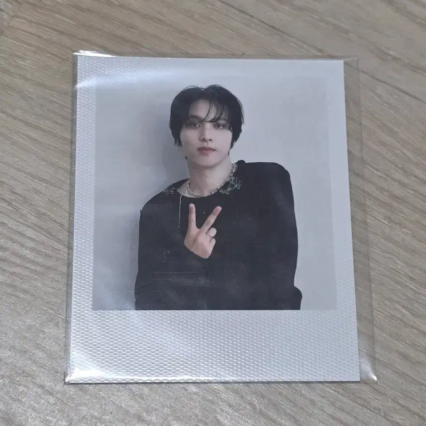 [BUNJANG] NCT DREAM Haechan 2024 Season's Greetings Polaroid (Sealed) / 엔시티드림 2024 시그 해찬 폴라로이드 미개봉