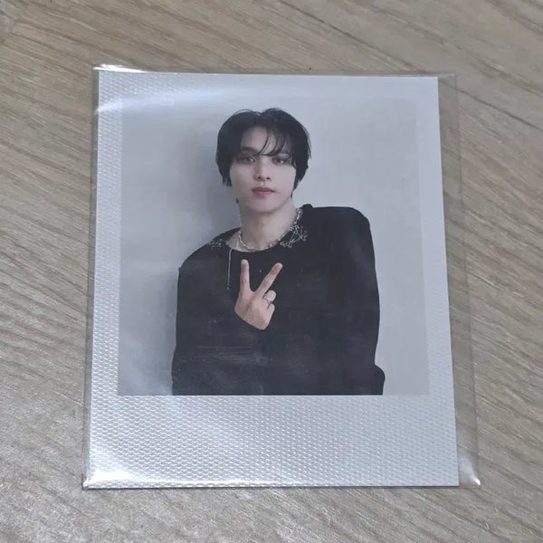 [BUNJANG] NCT DREAM Haechan 2024 Season's Greetings Polaroid (Sealed) / 엔시티드림 2024 시그 해찬 폴라로이드 미개봉
