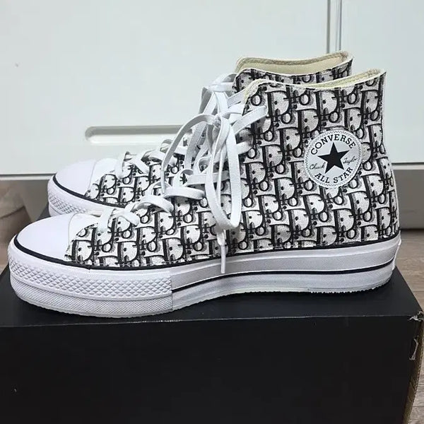 [BUNJANG] Converse Chuck Taylor All Star Lift High Top Sneakers (New) / [새제품/300mm] 컨버스 척테일러 올스타 리프트 하이