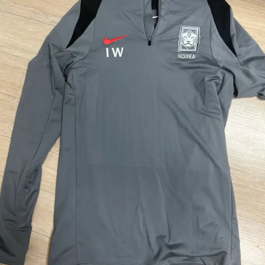 [BUNJANG] Korean National Football Team Coach Issued Half-Zip Training Top - Size S / 한국 국대 축구 코치 지급용 하프집업 트레이닝복S