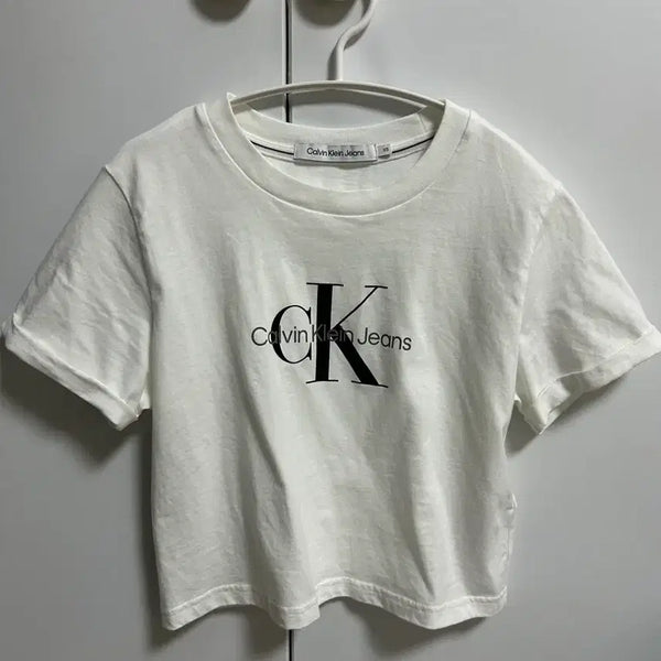 [BUNJANG] Calvin Klein Cropped T-Shirt XS White / 캘빈 ck 크롭티