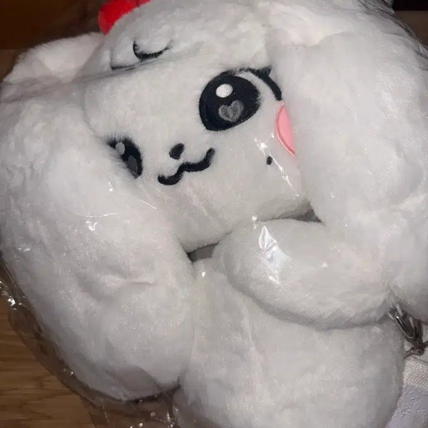 [BUNJANG] IVE MiniB Cherry Hug Bag Plush Doll / 아이브 미니브 체리 허그가방 인형 양도