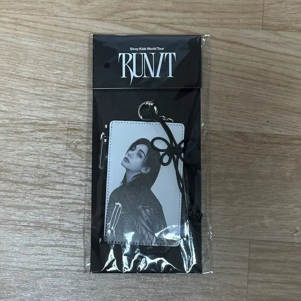 [BUNJANG] Stray Kids Hyunjin Card Holder Keychain (Sealed) / 카드홀더키링 현진