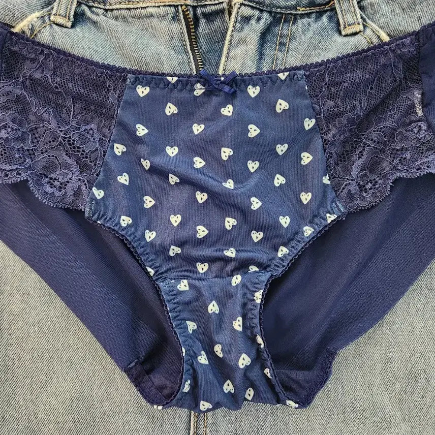 [BUNJANG] Heart Lace Women's Panties / (중고) 하트 레이스 여성팬티 속옷