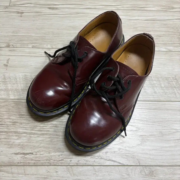 [BUNJANG] Dr. Martens 1461 3-Eye Cherry Red Shoes / 닥터마틴 1461 3홀 체리레드 220